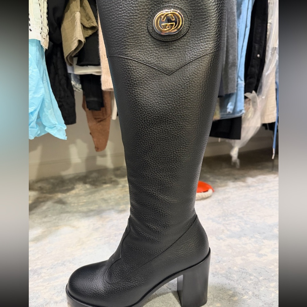 Gucci Black Leather Knee-High Boots